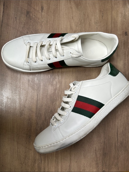 Gucci Shoes - White Leather Sneakers with Green and Red Stripe Casual Shoes
